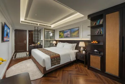 Deluxe Room with Balcony — Sapa Horizon Hotel & Skybar